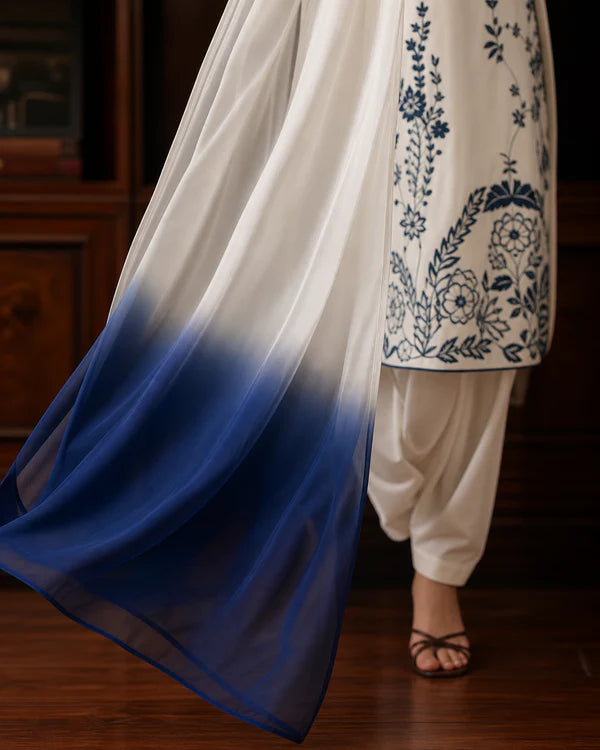 Bint e Libaas Luxury 3 Piece Linen Embroidered Suit